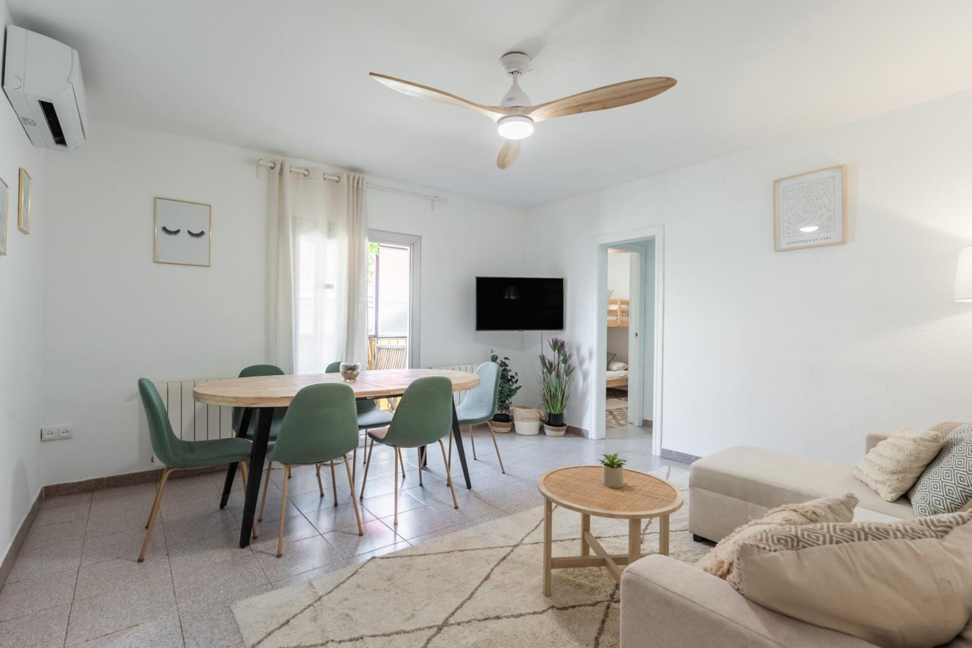 Feel Welcome Barcelona 10 Cornellà de Llobregat Dış mekan fotoğraf